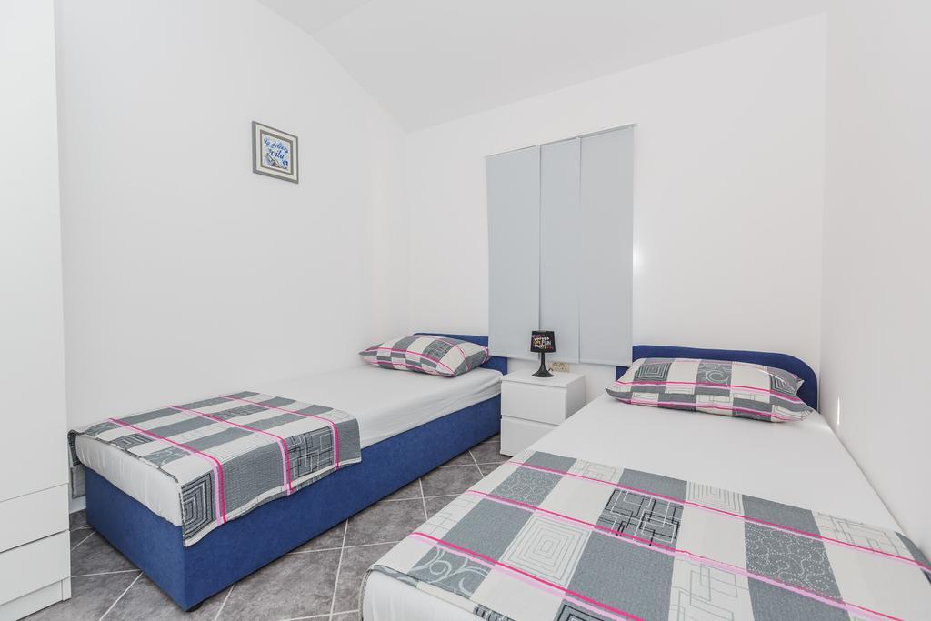 Apartments Viljac Trogir Rom bilde