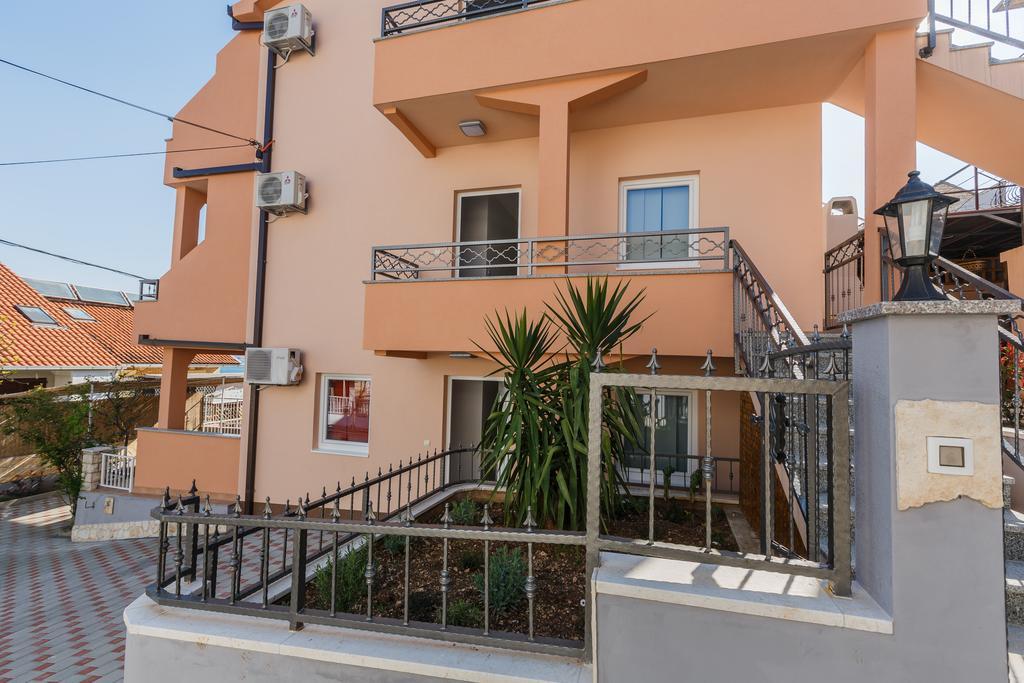 Apartments Viljac Trogir Eksteriør bilde