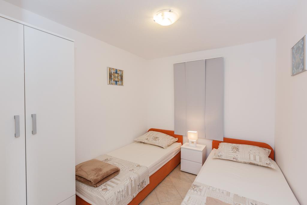 Apartments Viljac Trogir Rom bilde